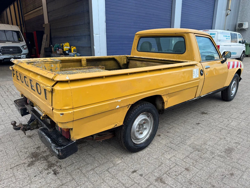 Peugeot 504 **DIESEL-FRENCH ORIGIN** - Open body delivery van: picture 4 Peugeot 504 **DIESEL-FRENCH ORIGIN** - Open body delivery van: picture 4