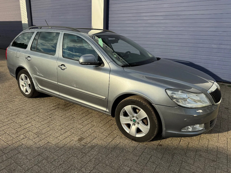 Škoda Octavia **EURO5-BELGIAN CAR** - Car: picture 3 Škoda Octavia **EURO5-BELGIAN CAR** - Car: picture 3