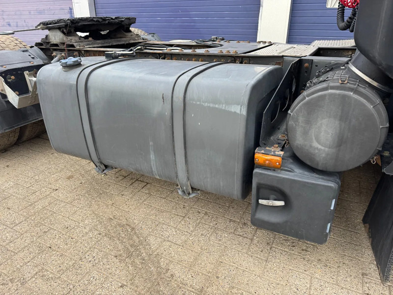 Renault Premium 420 **MANUAL GEARBOX-BOITE MANUELLE** - Tractor unit: picture 4 Renault Premium 420 **MANUAL GEARBOX-BOITE MANUELLE** - Tractor unit: picture 4