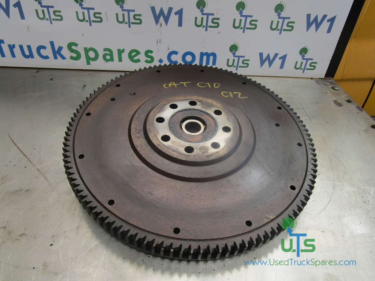 CAT C10 / C12 FLYWHEEL - Flywheel for Truck: picture 1 CAT C10 / C12 FLYWHEEL - Flywheel for Truck: picture 1