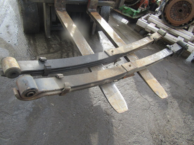 ISUZU N75 3 LEAF FRONT SPRINGS (PAIR) HEAVY DUTY - Suspension for Truck: picture 2 ISUZU N75 3 LEAF FRONT SPRINGS (PAIR) HEAVY DUTY - Suspension for Truck: picture 2