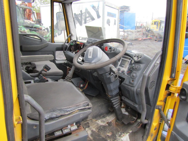 IVECO TECTOR 75E17 COMPLETE CAB EX 2009 - Cab for Truck: picture 3 IVECO TECTOR 75E17 COMPLETE CAB EX 2009 - Cab for Truck: picture 3