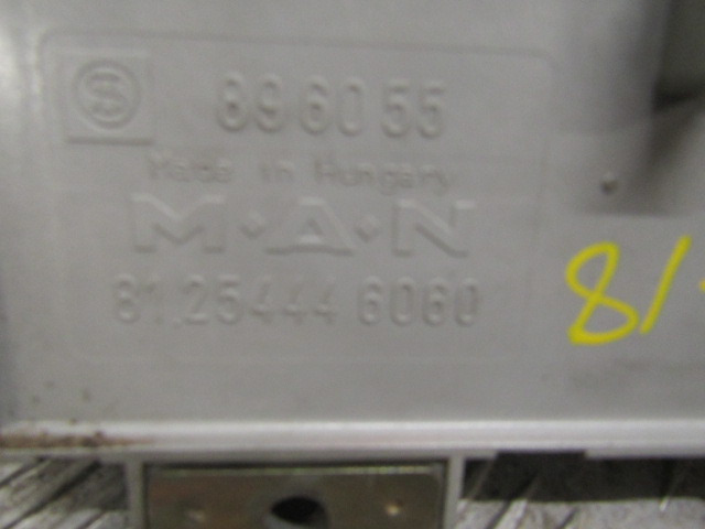 MAN 18.225 (2000 SERIES) FUSE BOARD P/NO 81.25444.6060 - Electrical system for Truck: picture 3 MAN 18.225 (2000 SERIES) FUSE BOARD P/NO 81.25444.6060 - Electrical system for Truck: picture 3