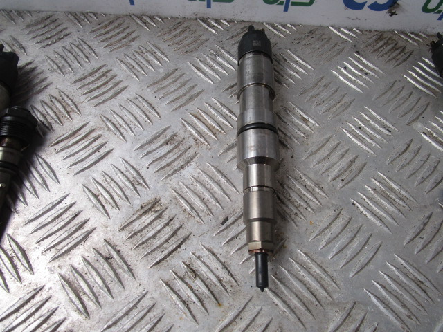 MAN TGL DO834 LFL54 BOSCH INJECTORS X4 - Fuel processing/ Fuel delivery for Truck: picture 3 MAN TGL DO834 LFL54 BOSCH INJECTORS X4 - Fuel processing/ Fuel delivery for Truck: picture 3