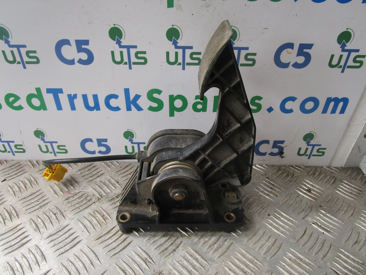 MERCEDES AXOR ACCELERATOR PEDAL P/NO A9413000104 - Cab and interior for Truck: picture 1 MERCEDES AXOR ACCELERATOR PEDAL P/NO A9413000104 - Cab and interior for Truck: picture 1