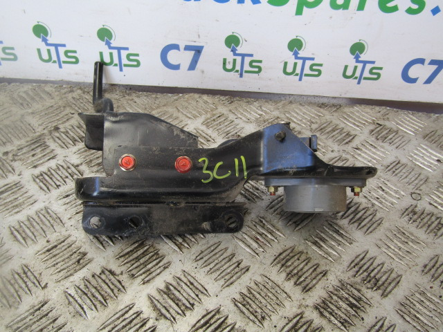 MITSUBISHI 3C11 / 3C13 THROTTLE PEDAL CONTROL UNIT P/NO MK386457 - Cab and interior for Truck: picture 1 MITSUBISHI 3C11 / 3C13 THROTTLE PEDAL CONTROL UNIT P/NO MK386457 - Cab and interior for Truck: picture 1