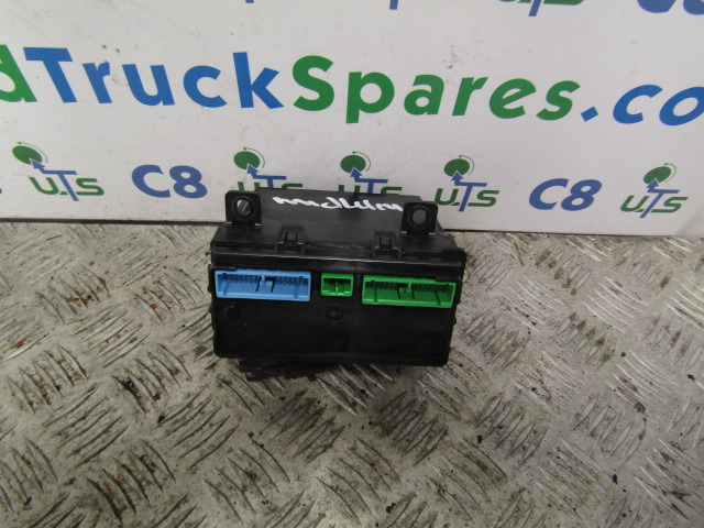 RENAULT MIDLUM DXI VECU MODULE P/NO 7421313712-PO3 - Electrical system for Truck: picture 1 RENAULT MIDLUM DXI VECU MODULE P/NO 7421313712-PO3 - Electrical system for Truck: picture 1