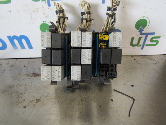 SCHMIDT SWINGO RELAY CLUSTER - Electrical system for Truck: picture 1 SCHMIDT SWINGO RELAY CLUSTER - Electrical system for Truck: picture 1