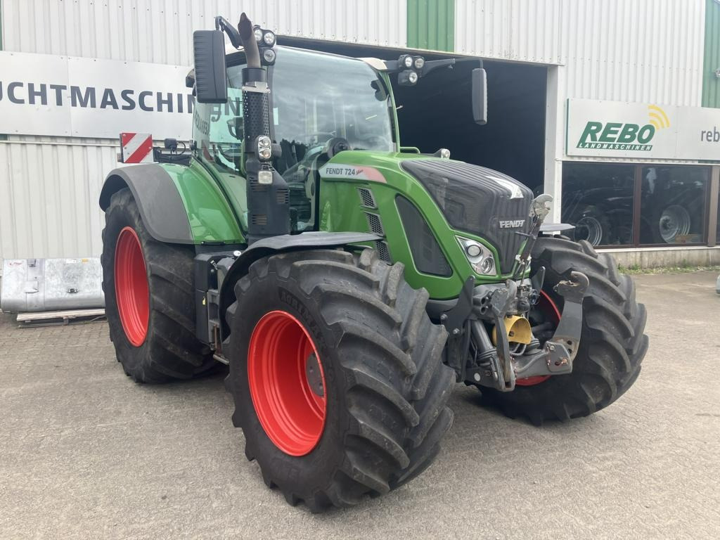 Fendt 724 Profi Plus - Farm tractor: picture 1 Fendt 724 Profi Plus - Farm tractor: picture 1