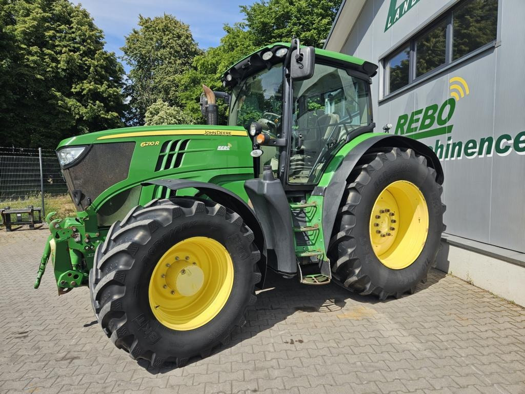 John Deere 6210R - Farm tractor: picture 1 John Deere 6210R - Farm tractor: picture 1