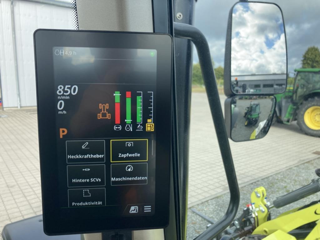 John Deere 6M240 - Farm tractor: picture 5 John Deere 6M240 - Farm tractor: picture 5