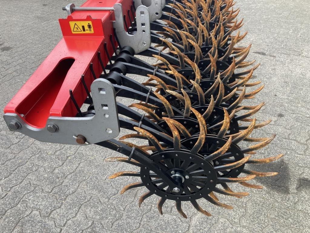 Disc harrow Pöttinger ROTOCARE V 12400: picture 13