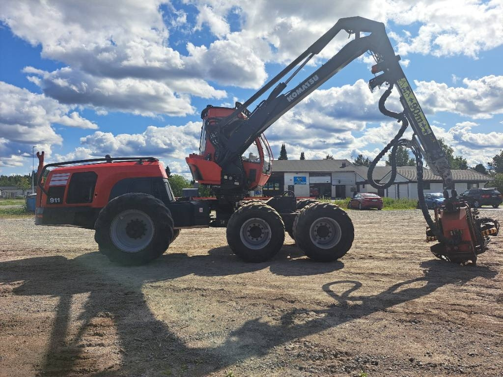 Komatsu 911 - Forestry harvester: picture 5 Komatsu 911 - Forestry harvester: picture 5