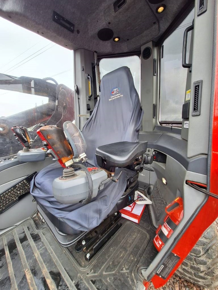 Komatsu 931XC - Forestry harvester: picture 5 Komatsu 931XC - Forestry harvester: picture 5