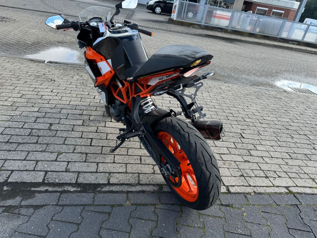 KTM RC 390 Acrapovic Unfall - Motorcycle: picture 3 KTM RC 390 Acrapovic Unfall - Motorcycle: picture 3