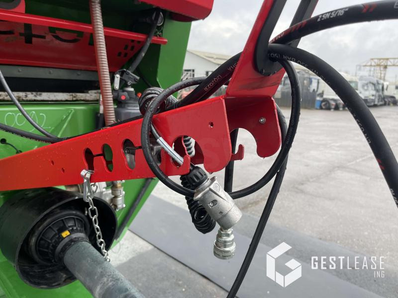 Manure spreader COUTANT TWISTER T605: picture 8 Manure spreader COUTANT TWISTER T605: picture 8