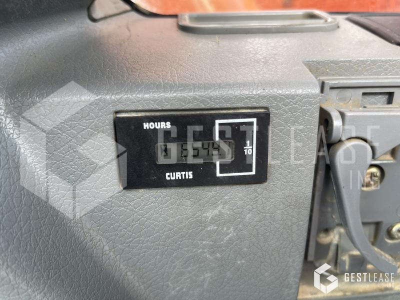 Crawler excavator Doosan DX235LC: picture 14