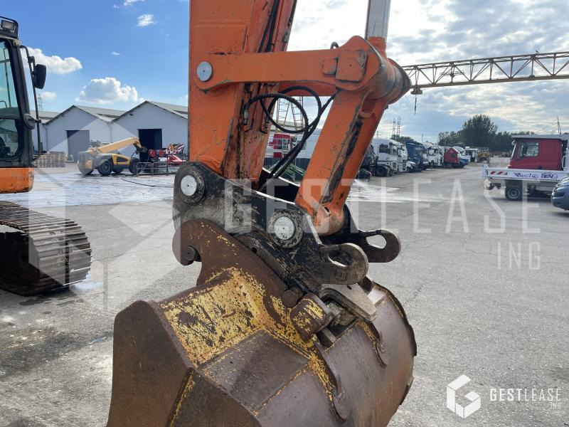 Crawler excavator Doosan DX235LC: picture 9