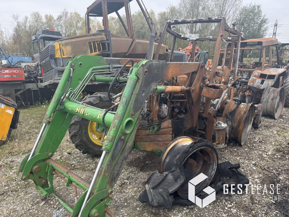 John Deere 5720 - Farm tractor: picture 1 John Deere 5720 - Farm tractor: picture 1