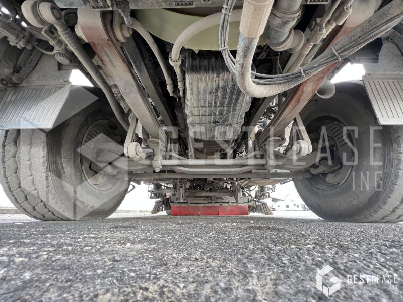 Road sweeper Mercedes AXOR 1833: picture 20