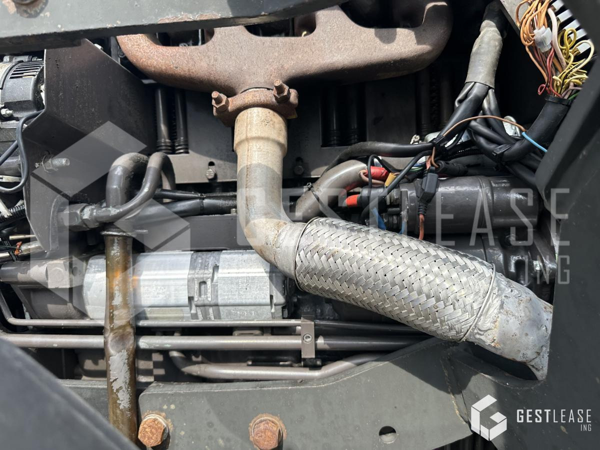 Renault PALES 240 leasing Renault PALES 240: picture 10 Renault PALES 240 leasing Renault PALES 240: picture 10