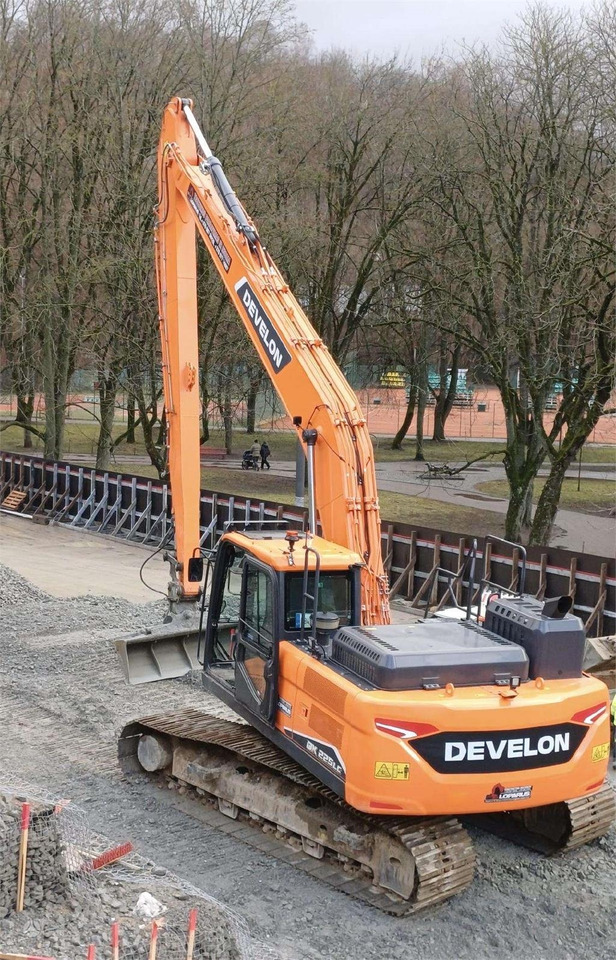 Develon DX 225 LC-7 LONGREACH 16 M - Crawler excavator: picture 3 Develon DX 225 LC-7 LONGREACH 16 M - Crawler excavator: picture 3