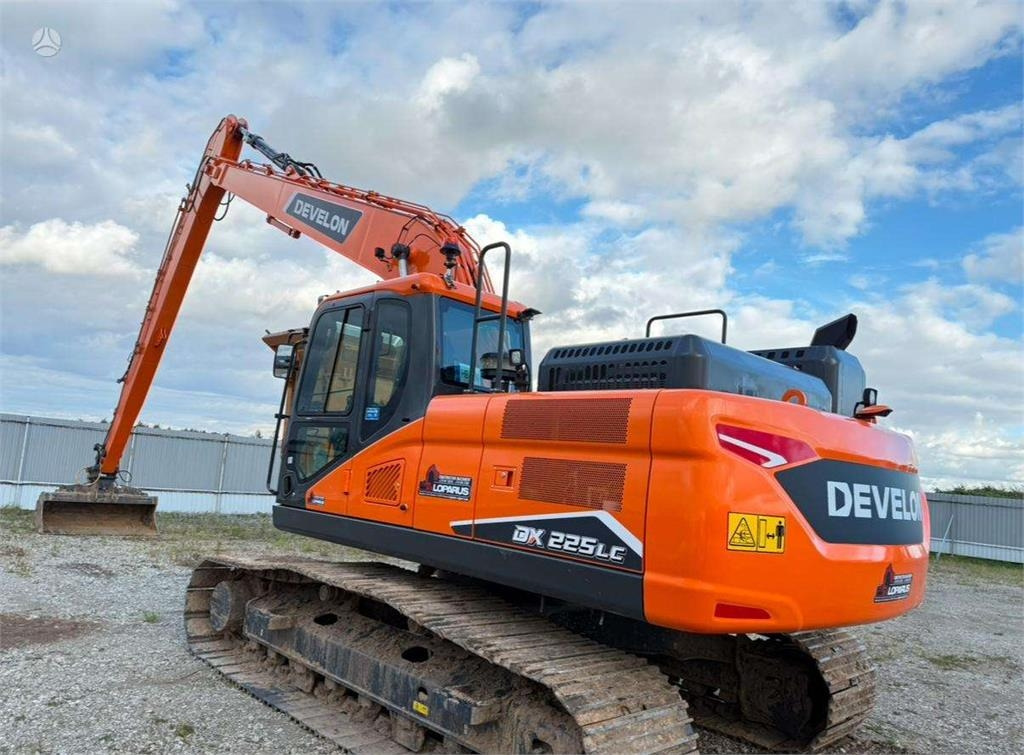Develon DX 225 LC-7 LONGREACH 16 M - Crawler excavator: picture 4 Develon DX 225 LC-7 LONGREACH 16 M - Crawler excavator: picture 4