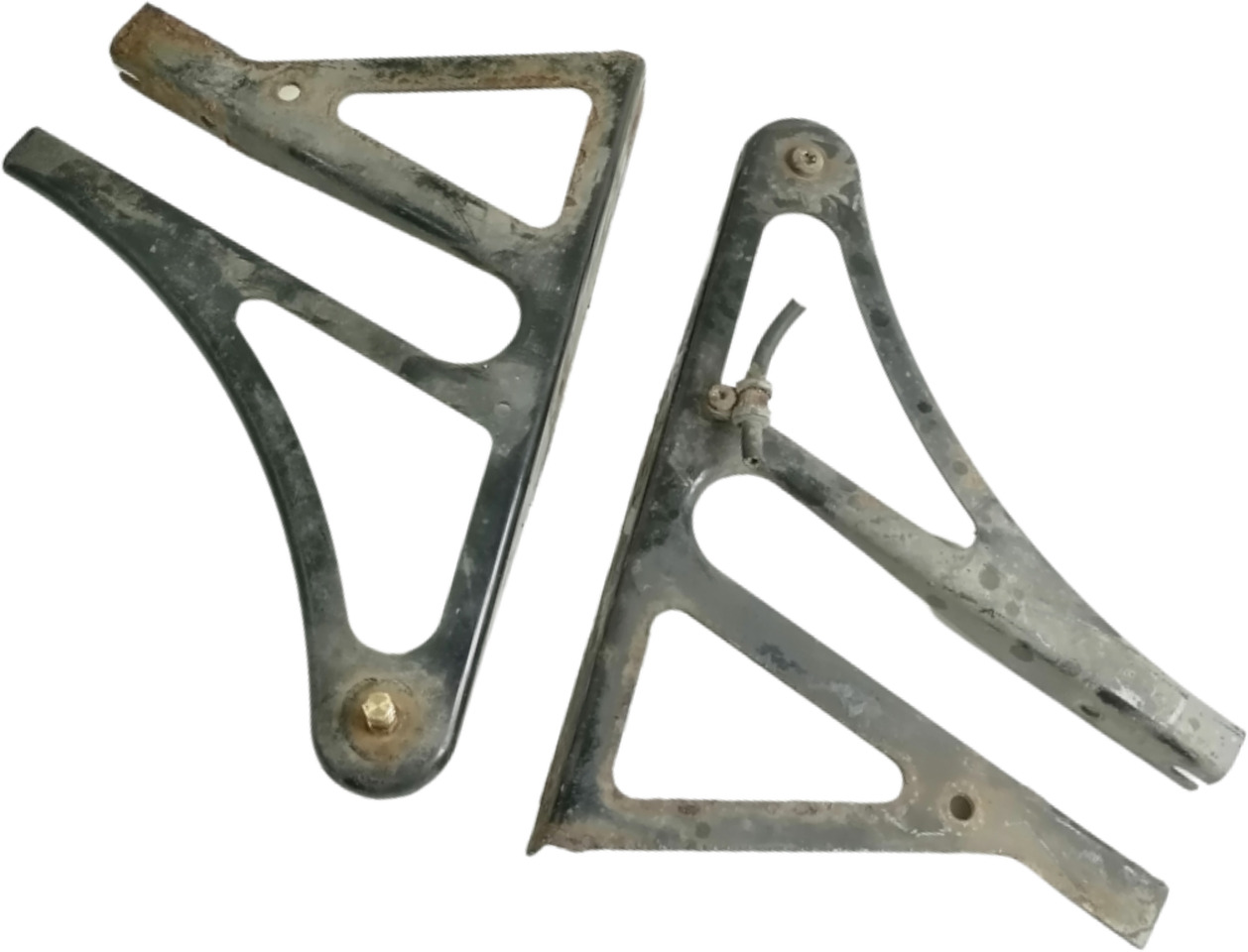 DAF Bracket 1663012 - Frame/ Chassis for Truck: picture 1 DAF Bracket 1663012 - Frame/ Chassis for Truck: picture 1