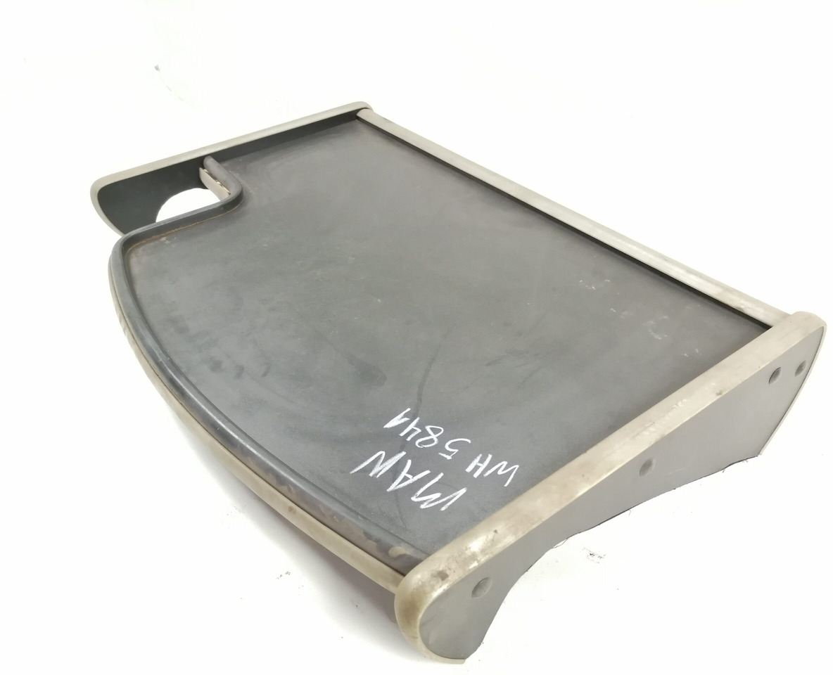 MAN Armatuurlaua pealne lisalaud - Universal part for Truck: picture 2 MAN Armatuurlaua pealne lisalaud - Universal part for Truck: picture 2