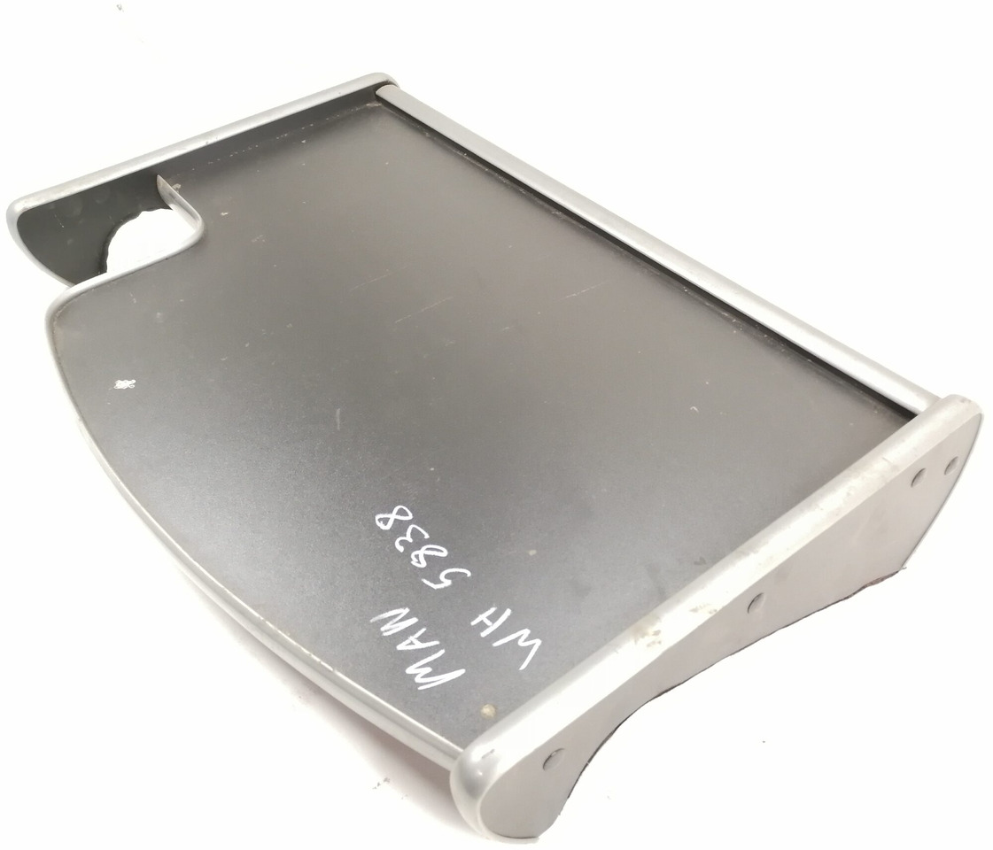 MAN Armatuurlaua pealne lisalaud - Universal part for Truck: picture 2 MAN Armatuurlaua pealne lisalaud - Universal part for Truck: picture 2