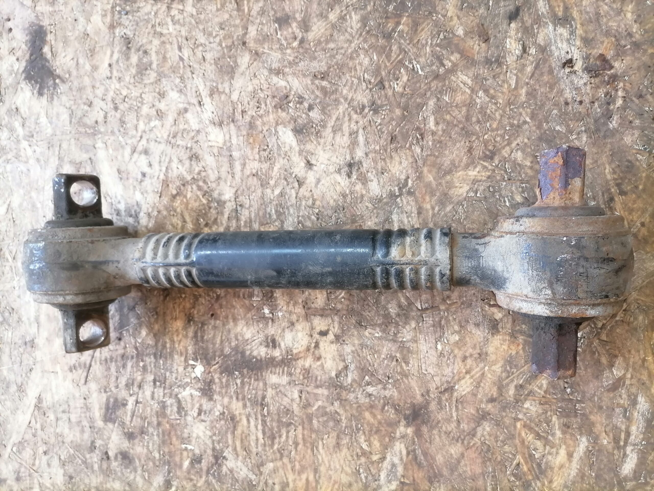 MAN Torque rod 81432206236 - Axle and parts for Truck: picture 4 MAN Torque rod 81432206236 - Axle and parts for Truck: picture 4