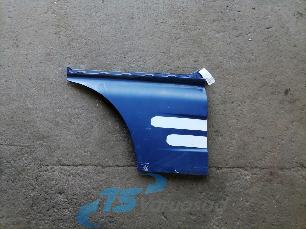 MAN Ukse pikendus, parem 81626100018 - Door and parts for Truck: picture 1 MAN Ukse pikendus, parem 81626100018 - Door and parts for Truck: picture 1