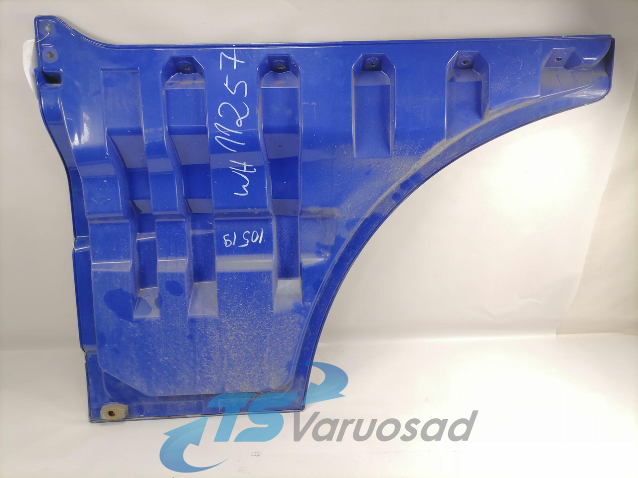 MAN Ukse pikendus, parem 81626100018 - Door and parts for Truck: picture 2 MAN Ukse pikendus, parem 81626100018 - Door and parts for Truck: picture 2