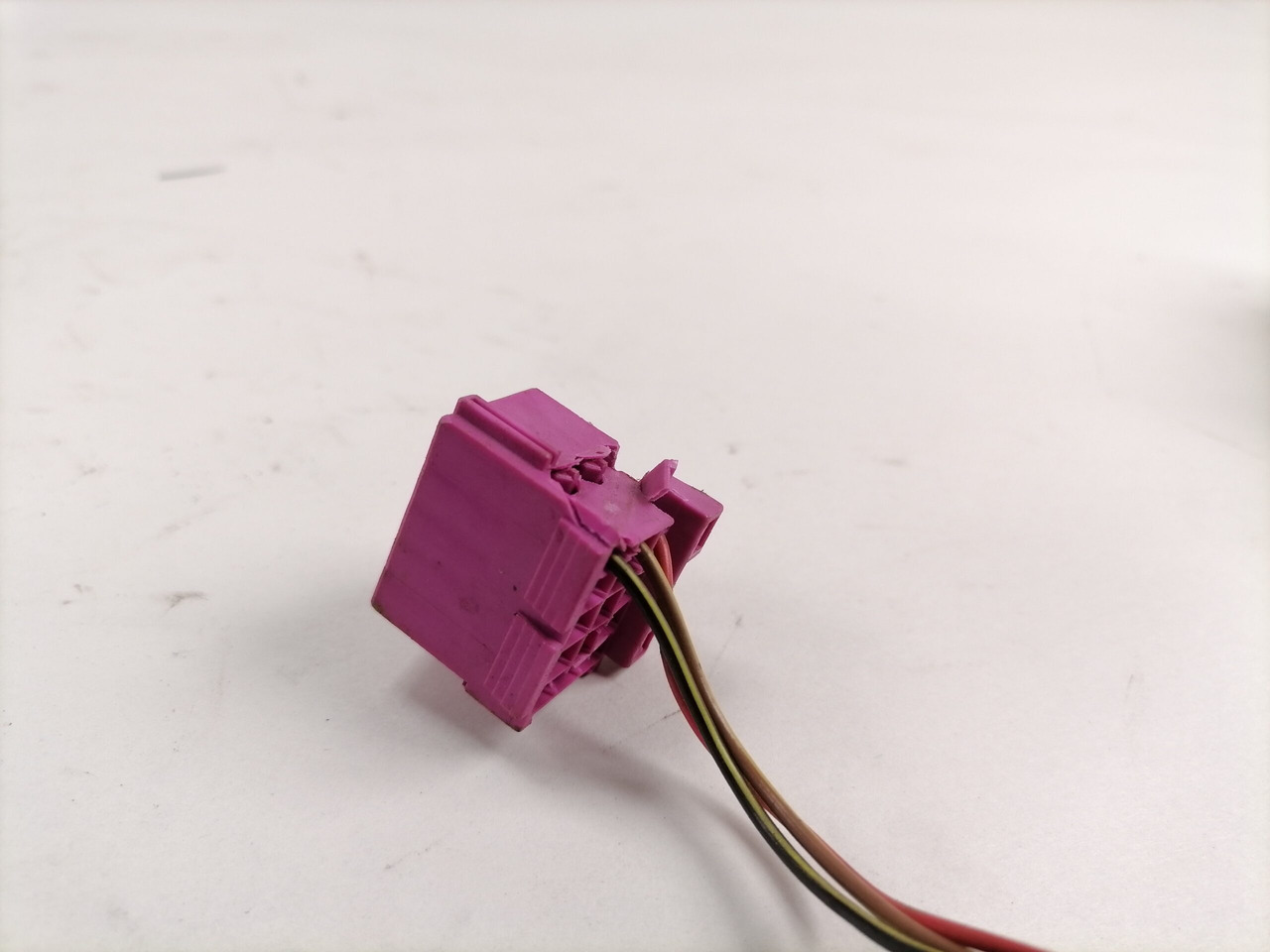 MB Switch, exhaust brake A0075457524 - Electrical system for Truck: picture 3 MB Switch, exhaust brake A0075457524 - Electrical system for Truck: picture 3