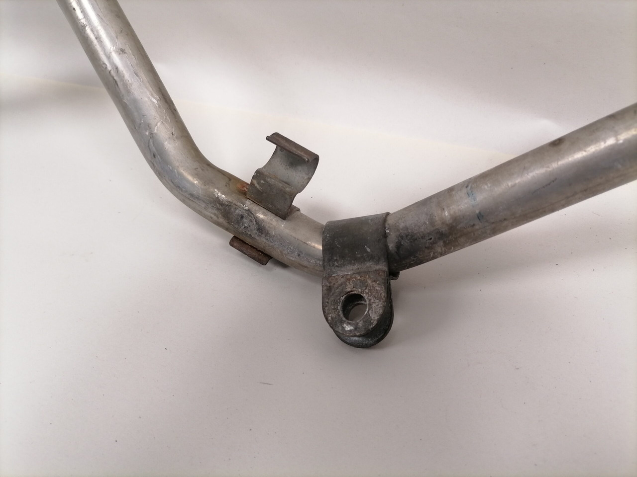 Mercedes-Benz A/C pipe A9608307517 - Heating/ Ventilation for Truck: picture 3 Mercedes-Benz A/C pipe A9608307517 - Heating/ Ventilation for Truck: picture 3