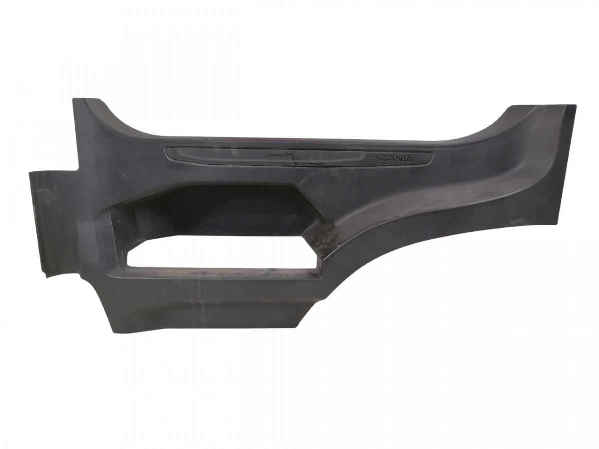 Scania Astmelaua plastik 2418447 - Footstep for Truck: picture 1 Scania Astmelaua plastik 2418447 - Footstep for Truck: picture 1