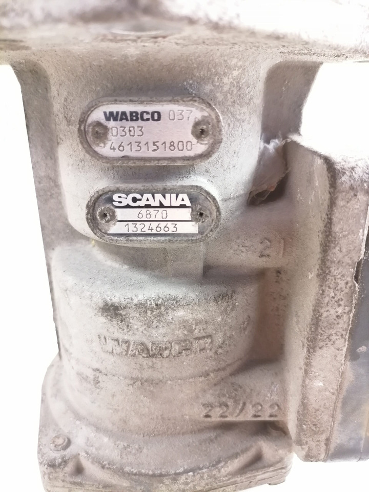 Scania Brake pressure control 1324663 - Brake valve for Truck: picture 2 Scania Brake pressure control 1324663 - Brake valve for Truck: picture 2