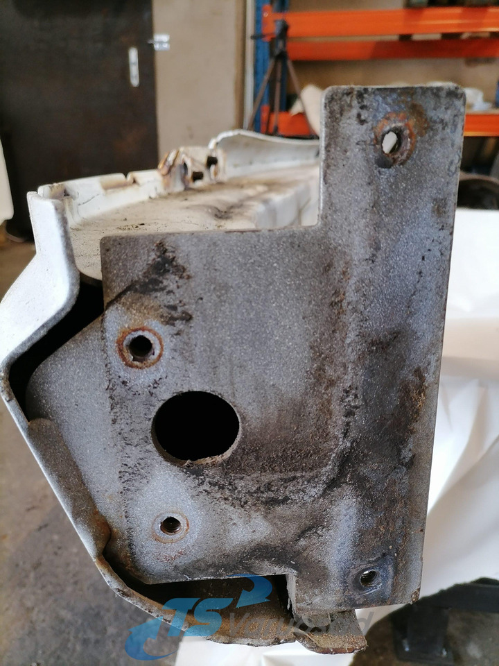 Scania Bumper 1763296 - Bumper for Truck: picture 4 Scania Bumper 1763296 - Bumper for Truck: picture 4