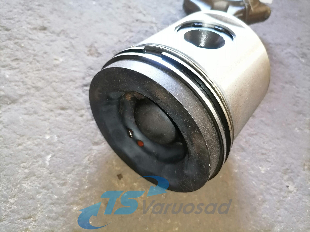 Scania Connecting rod + piston 1791992 - Piston/ Ring/ Bushing for Truck: picture 3 Scania Connecting rod + piston 1791992 - Piston/ Ring/ Bushing for Truck: picture 3