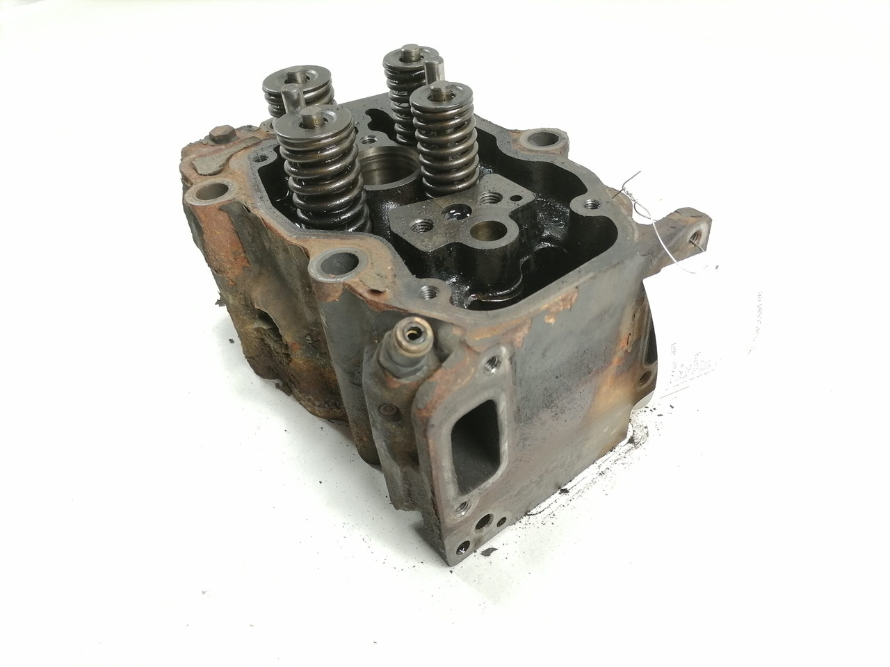Scania Cylinder head, HPI 1804716 - Motorhead for Truck: picture 2 Scania Cylinder head, HPI 1804716 - Motorhead for Truck: picture 2