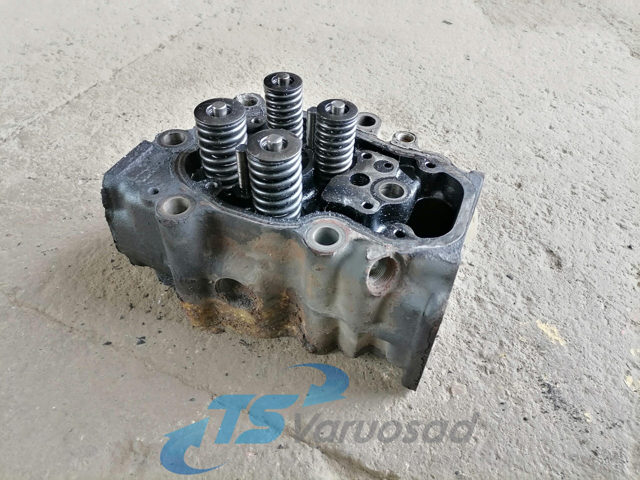 Scania Cylinder head, XPI 1921303 - Motorhead for Truck: picture 1 Scania Cylinder head, XPI 1921303 - Motorhead for Truck: picture 1