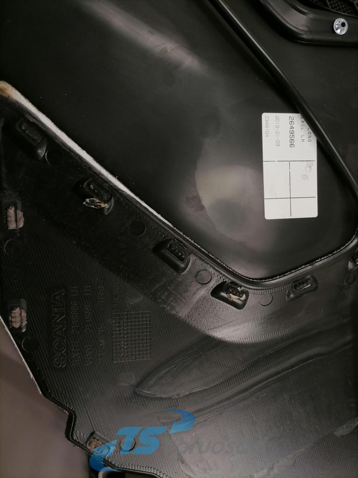 Scania Door trim panel 2935303 - Door and parts for Truck: picture 4 Scania Door trim panel 2935303 - Door and parts for Truck: picture 4