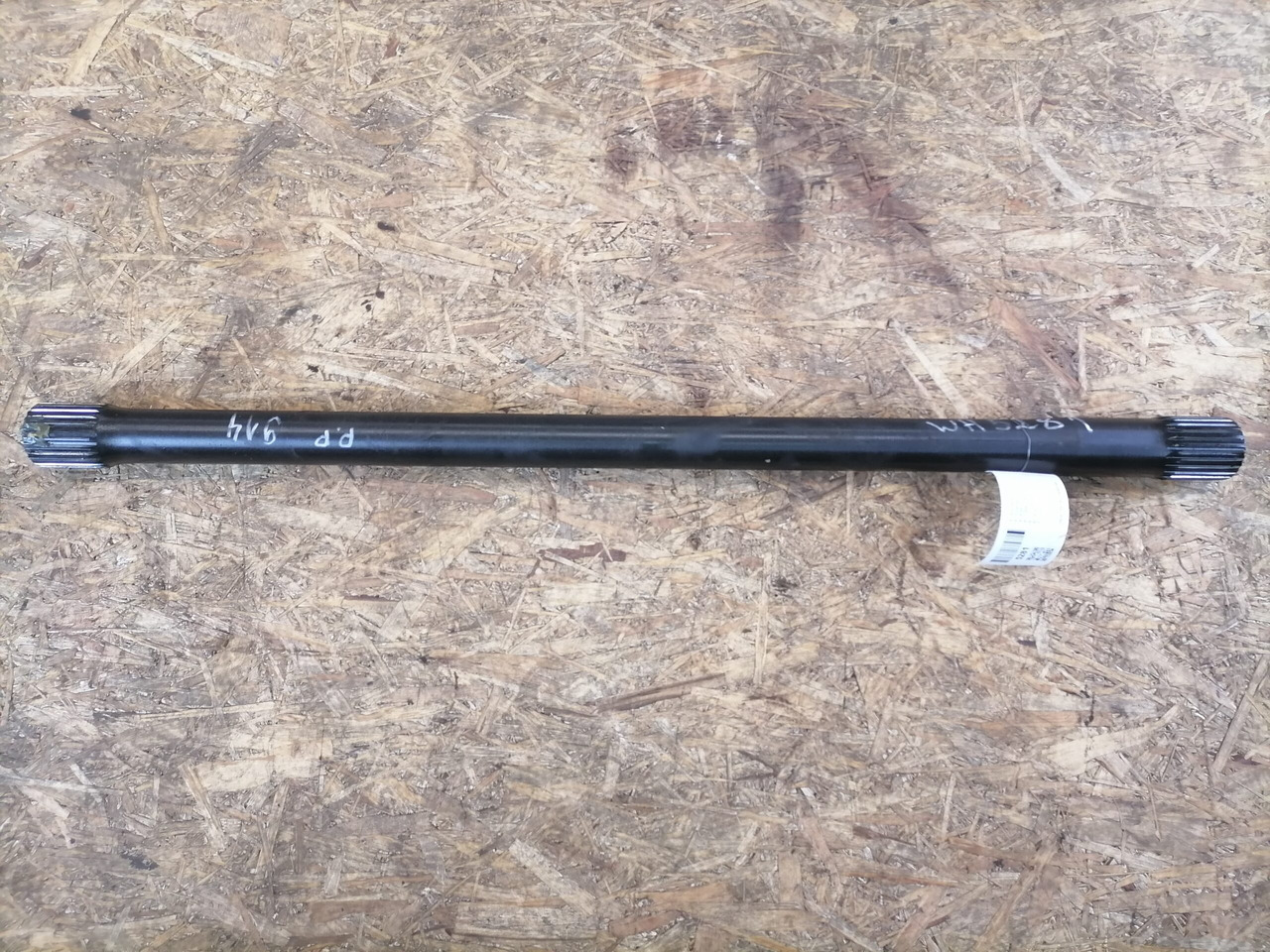 Scania Drive shaft 1368178 - Drive shaft for Truck: picture 2 Scania Drive shaft 1368178 - Drive shaft for Truck: picture 2