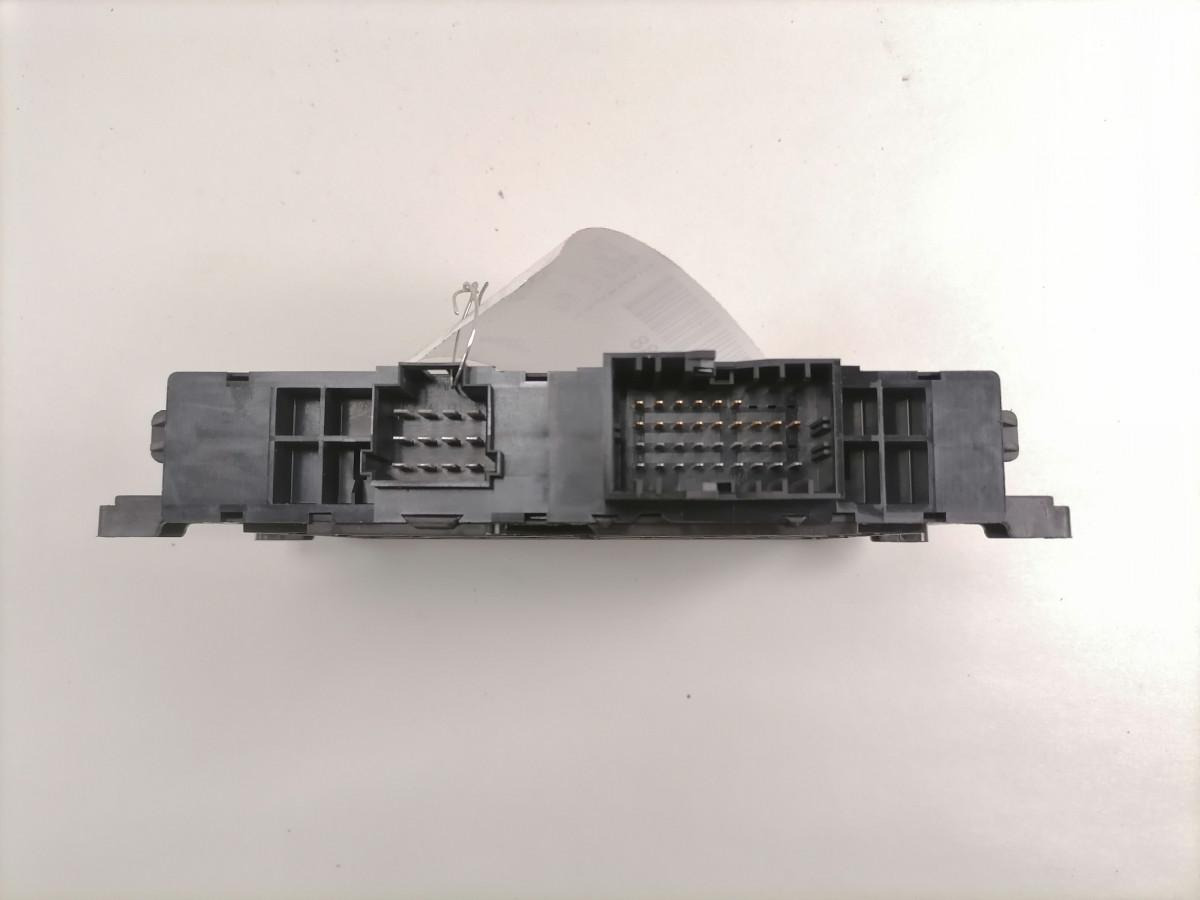 Scania Ecu, door control 2718510 - ECU for Truck: picture 4 Scania Ecu, door control 2718510 - ECU for Truck: picture 4