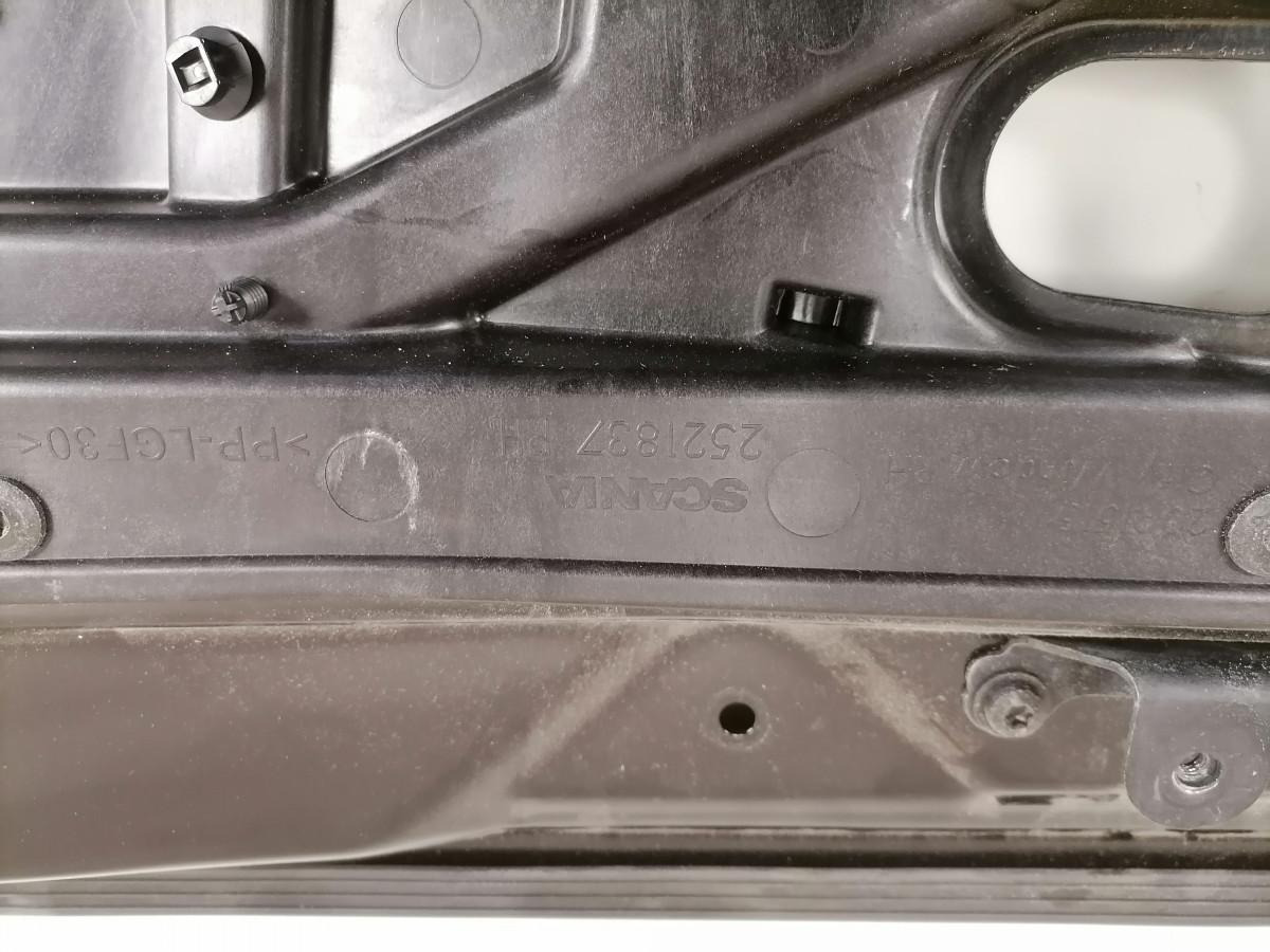Scania Frame 2521837 - Door and parts for Truck: picture 4 Scania Frame 2521837 - Door and parts for Truck: picture 4
