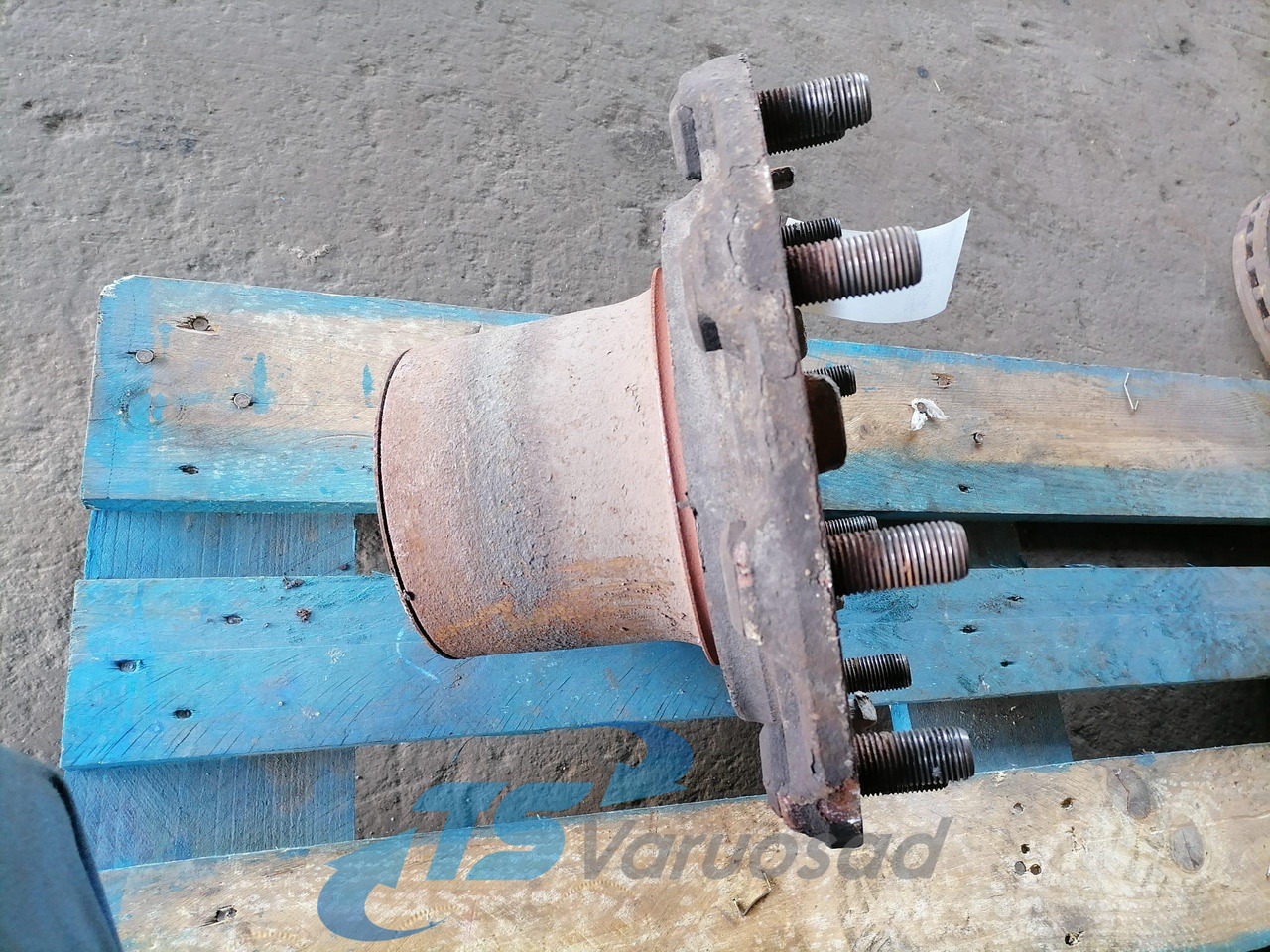 Scania Front hub 1724406 - Hub for Truck: picture 2 Scania Front hub 1724406 - Hub for Truck: picture 2