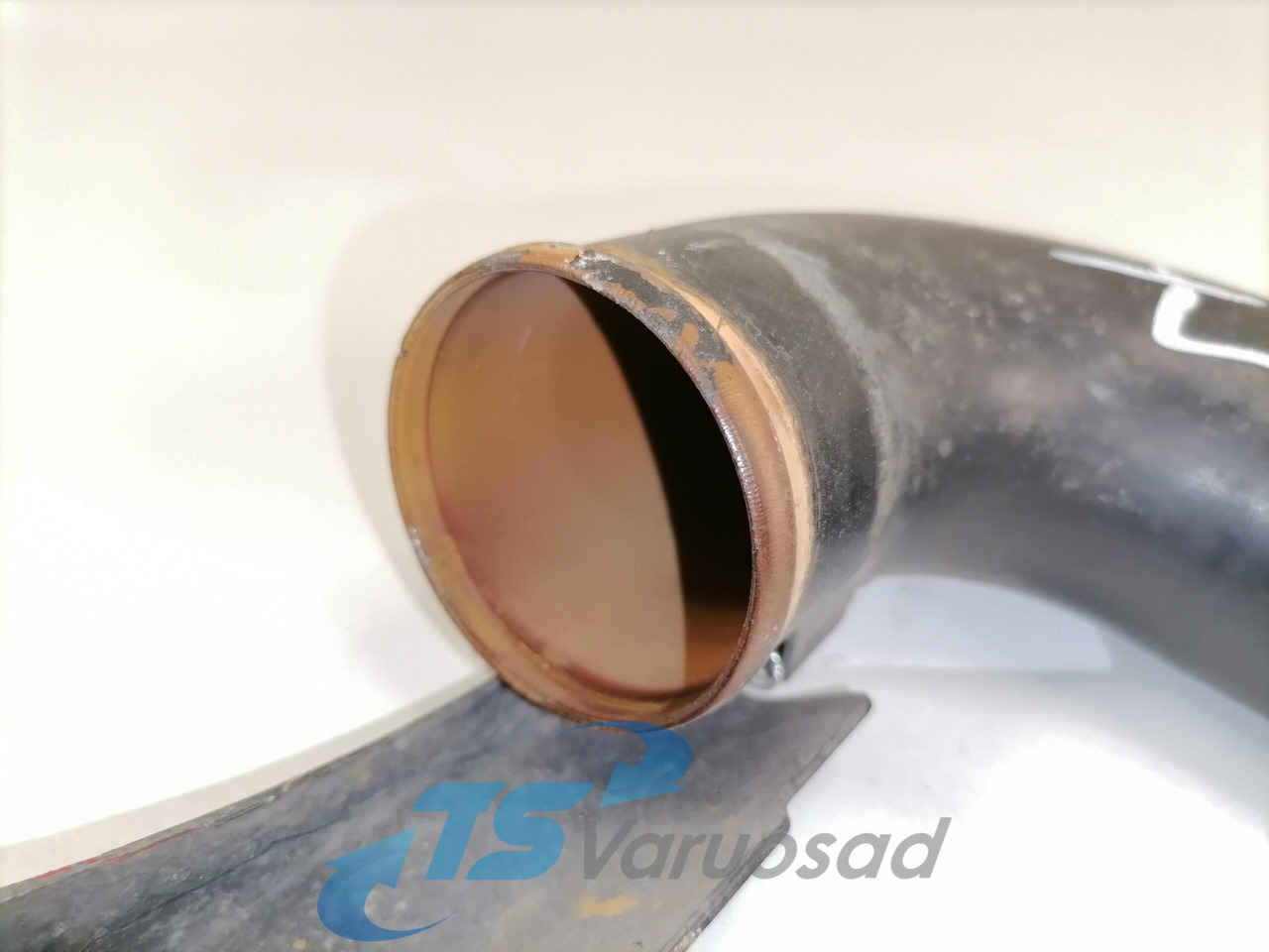 Scania Jahutusvedeliku toru, retarder 1867732 - Cooling system for Truck: picture 2 Scania Jahutusvedeliku toru, retarder 1867732 - Cooling system for Truck: picture 2