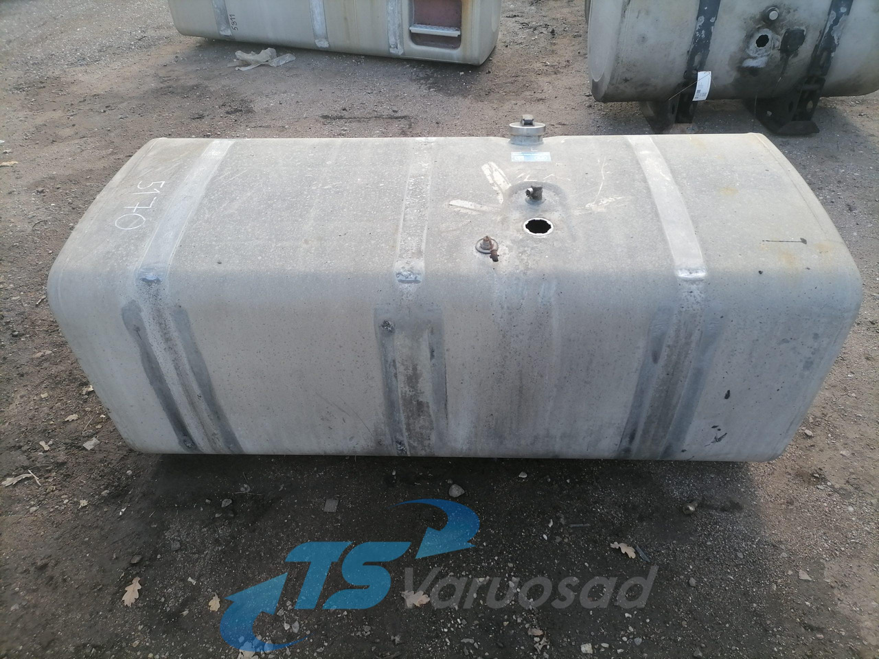Scania Kütusepaak 700L 1517309 - Fuel tank for Truck: picture 4 Scania Kütusepaak 700L 1517309 - Fuel tank for Truck: picture 4