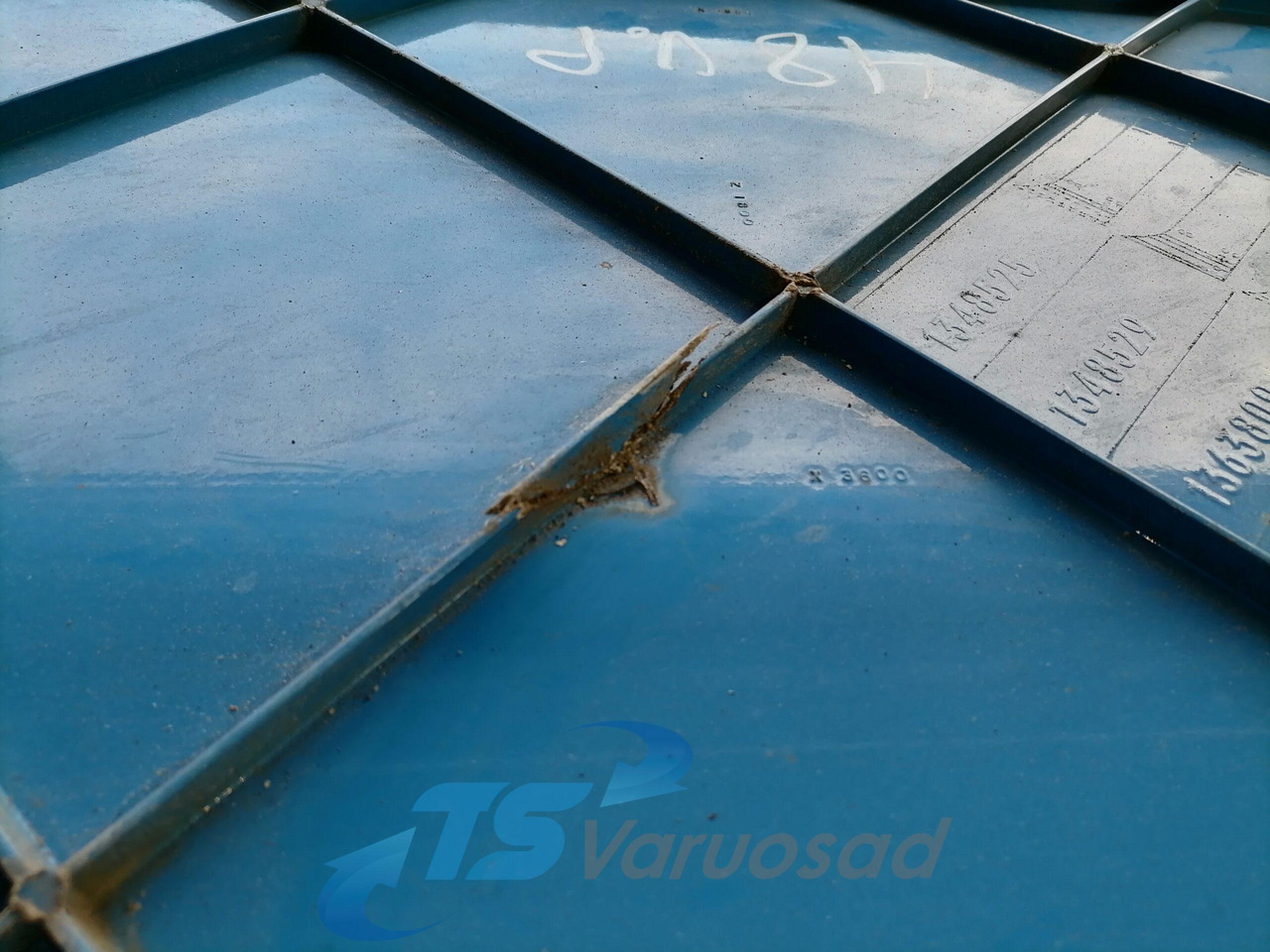 Scania Scania kabiini tuulesuunaja, vasak külg 1348521 - Aerodynamics/ Spoiler for Truck: picture 4 Scania Scania kabiini tuulesuunaja, vasak külg 1348521 - Aerodynamics/ Spoiler for Truck: picture 4