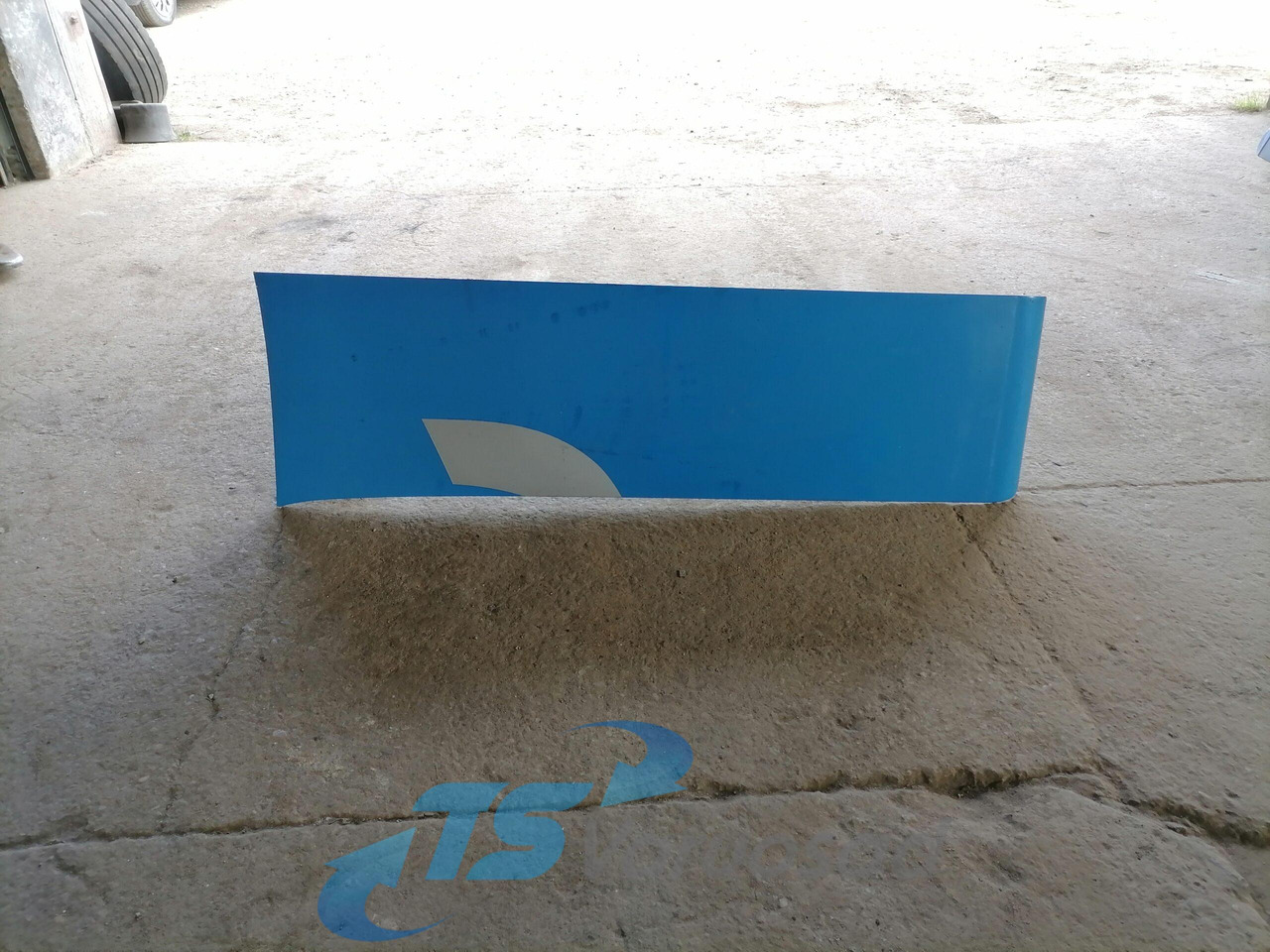 Scania Scania kabiini tuulesuunaja, vasak külg 1348521 - Aerodynamics/ Spoiler for Truck: picture 1 Scania Scania kabiini tuulesuunaja, vasak külg 1348521 - Aerodynamics/ Spoiler for Truck: picture 1